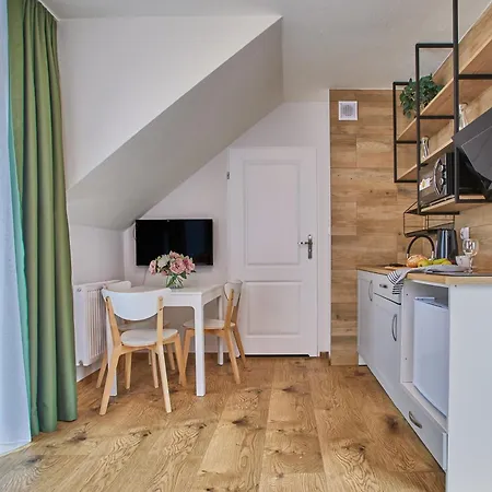 Lägenhet Sniadanie Do Lozka *