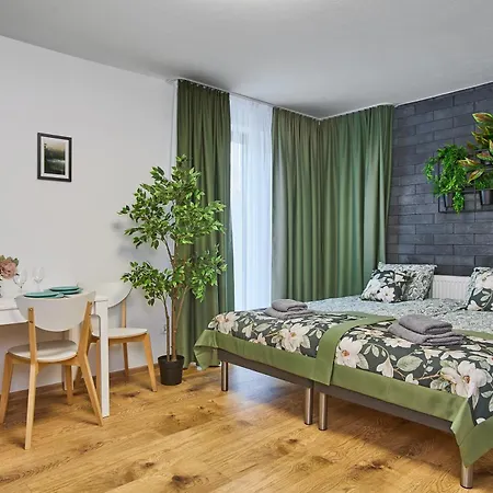 Lägenhet Sniadanie Do Lozka *